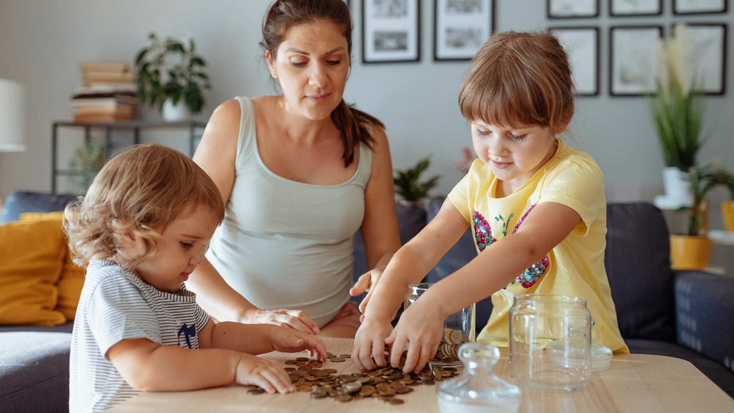 Incentives for Making Children Want to Save Money